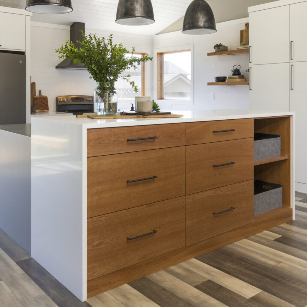 Read more about the article Framed vs. Frameless Cabinets: 3 Key Differences
