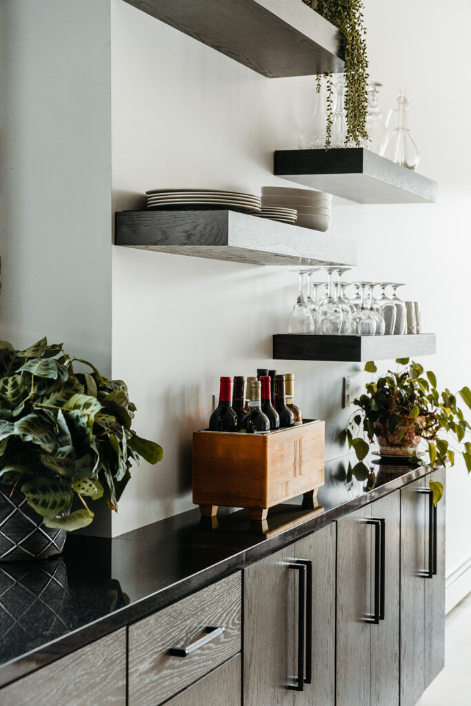 Grey, black and white backsplash behind